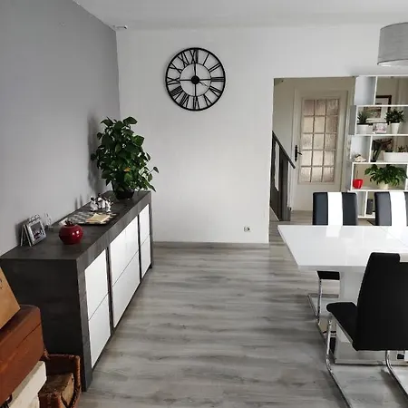 Konukevi Naturiste Ville-sur-Yron